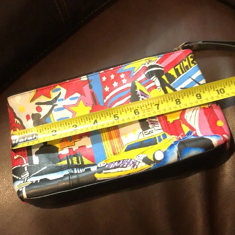 SHARIF 1827 ARTISTIC EXPRESSIONS NYC Statue Of Liberty Taxi Hand-painted Clutch
